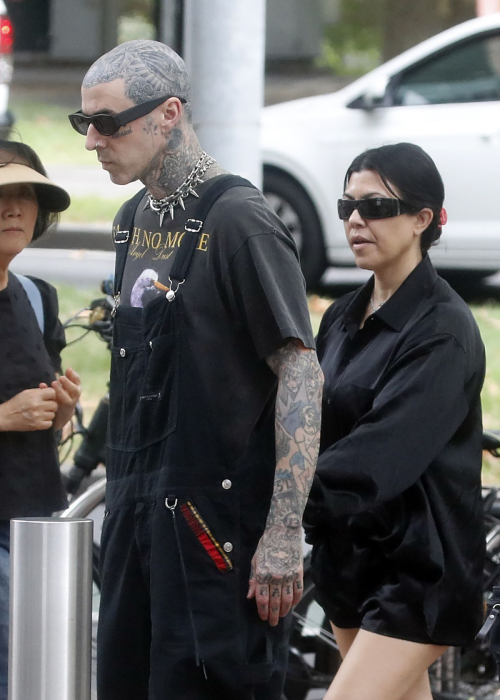 Kourtney Kardashian and Travis Barker at Cafe Smith Deli Melbourne, February 2024 3