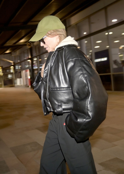 Kylie Minogue Arrives at Sydney Airport, March 2024 8