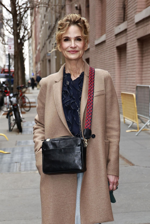 Kyra Sedgwick Leaves The View in New York 5