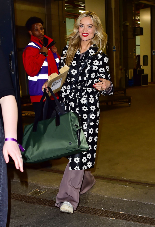 Laura Whitmore Leaves Comic Relief Studios in Salford, March 2024 4