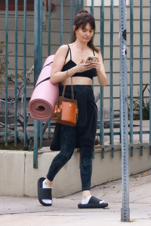 Lauren Parsekian Leaving a Yoga Class Los Feliz, March 2024 6