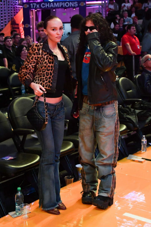 Lily-Rose Depp and 070 Shake at Los Angeles Lakers Game, March 2024 6