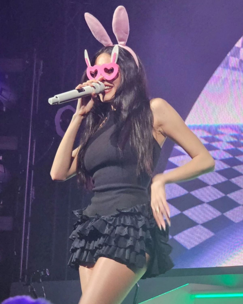 Madison Beer Spinnin Tour Leeds Performance 4