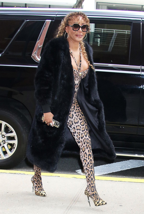 Melanie Brown Arrives at Drew Barrymore Show in New York, March 2024 1