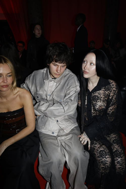 Noah Cyrus at Vetements FW24-25 Runway Show in Paris, March 2024 4