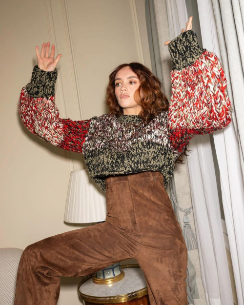 Olivia Cooke at Loewe Fashion Show at Paris Fashion Week, March 2024