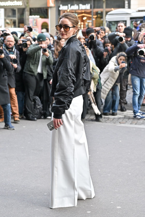 Olivia Palermo Arrives at Nina Ricci Show at Paris Fashion Week, March 2024 1