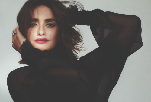 Penelope Cruz for Elle Spain, April 2024 6