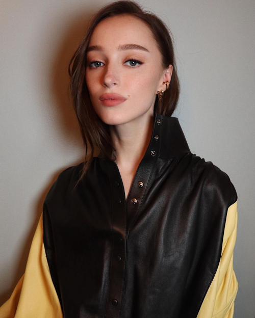 Phoebe Dynevor at Louis Vuitton Fashion Show Portraits, March 2024