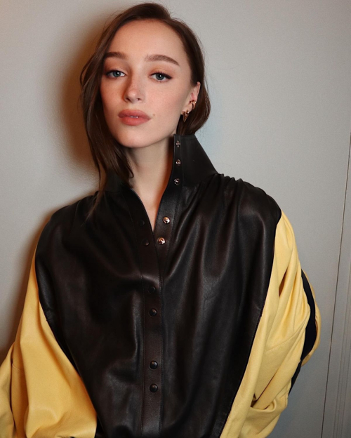 Phoebe Dynevor at Louis Vuitton Fashion Show Portraits, March 2024 2