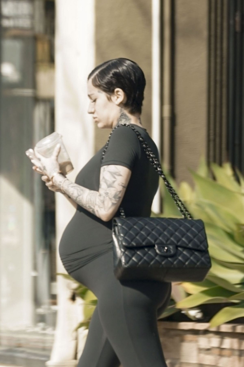 Pregnant Bhad Bhabie Leaving DBT Clinic in Los Angeles, March 2024 5