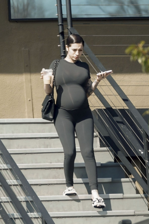 Pregnant Bhad Bhabie Leaving DBT Clinic in Los Angeles, March 2024 7