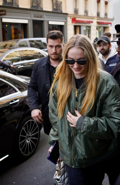 Sophie Turner Arriving at Hotel Paris Fashion Week, March 2024 2