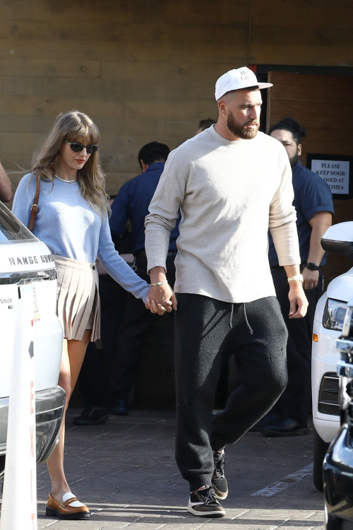 Taylor Swift and Travis Kelce on a Lunch Date at Nobu in Malibu, March 2024 6