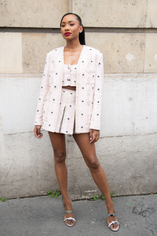 Temi Otedola at Giambattista Valli Womenswear FW24-25 Show, March 2024 4