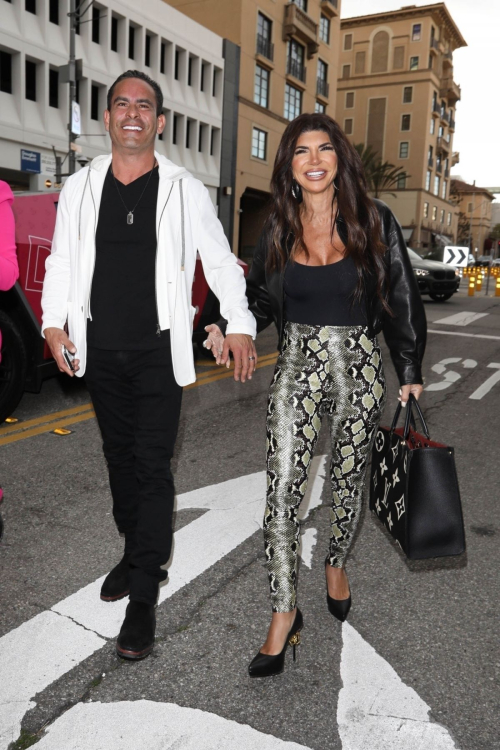 Teresa Giudice Louie Ruelas at Nusr-Et in Beverly Hills, March 2024 4