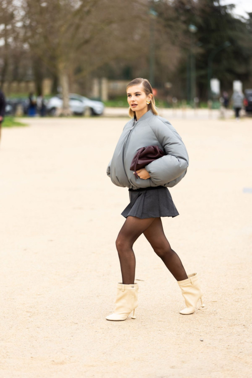 Xenia Adonts at Loewe Fashion Show Paris Fashion Week, March 2024 6