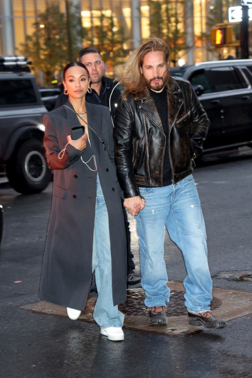 Zoe Saldana and Marco Perego Arrive at Their Hotel in New York 6