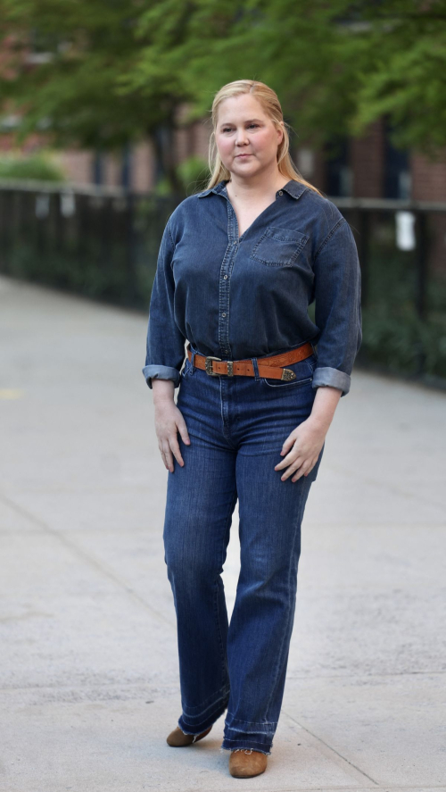 Amy Schumer in Double Denim Filming Alpaca in New York 5