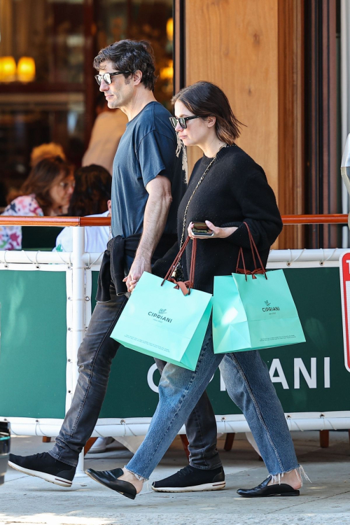 Ashley Benson and Brandon Davis at Cipriani in Beverly Hills 6