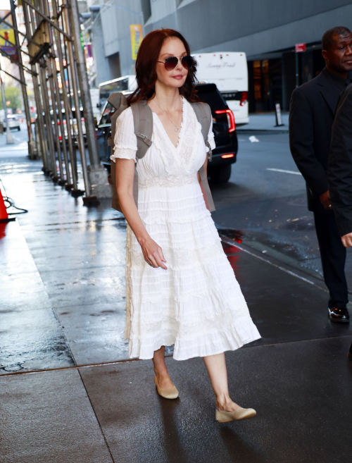 Ashley Judd Out and About in New York 1