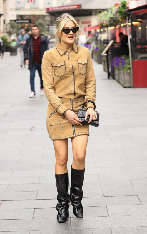 Ashley Roberts Arrives at Heart Radio in London 3