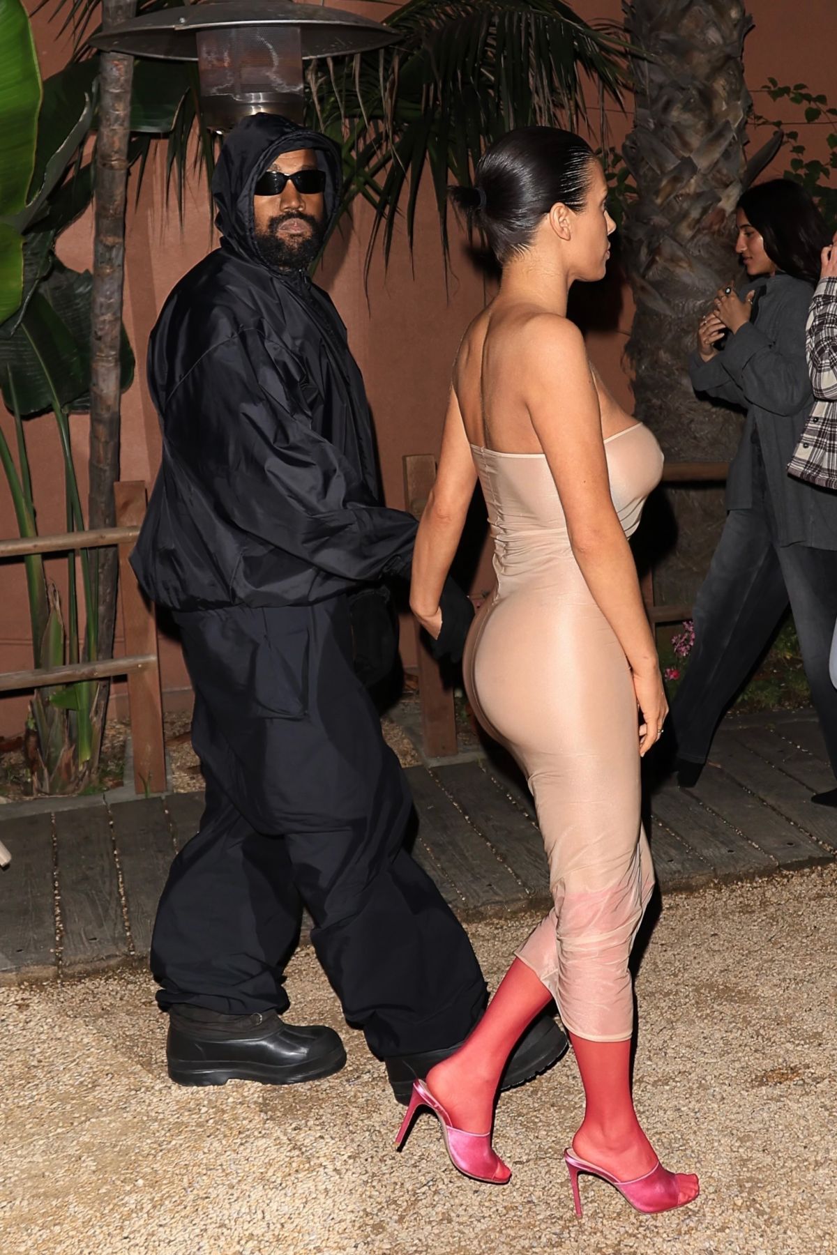 Bianca Censori and Kanye West Enjoy Dinner Date in Los Angeles