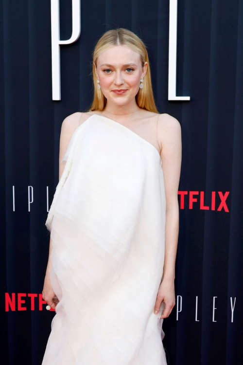 Dakota Fanning at Ripley Premiere in Los Angeles