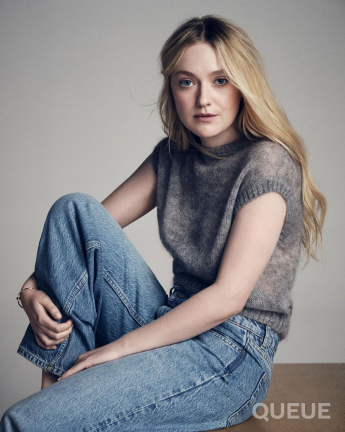 Dakota Fanning Stars in Netflix Queue April 2024 Issue 4