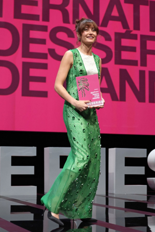 Ella Purnell at Pink Carpet at 7th Canneseries International Festival in Cannes 6