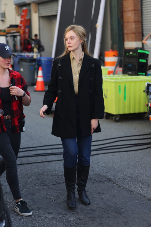 Elle Fanning on Set of 