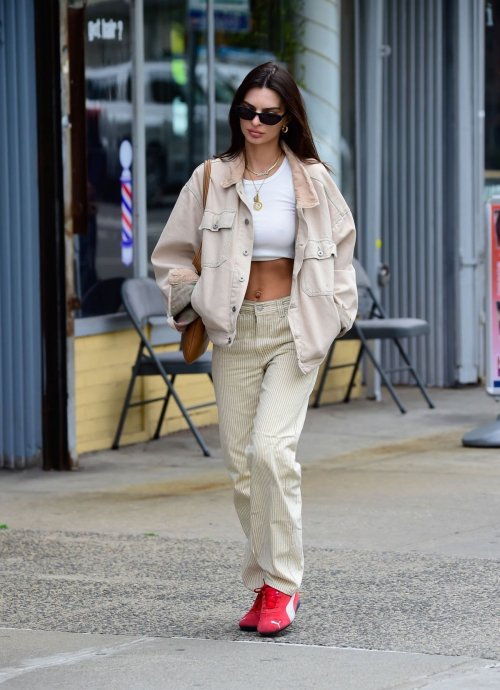 Emily Ratajkowski Out and About in New York