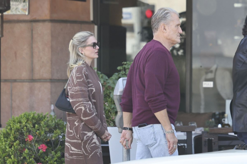 Emma Krokdal and Dolph Lundgren Enjoy Lunch in LA 4