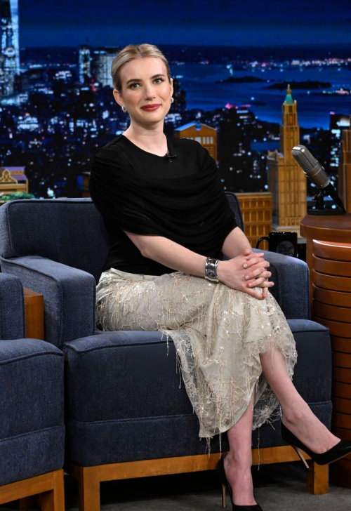 Emma Roberts Visits Tonight Show Starring Jimmy Fallon 3