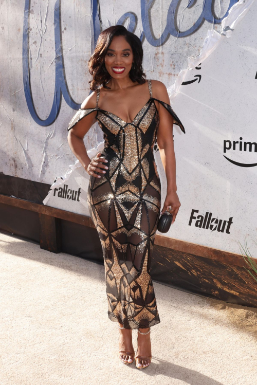 Frances Turner at Fallout World Premiere Los Angeles 4