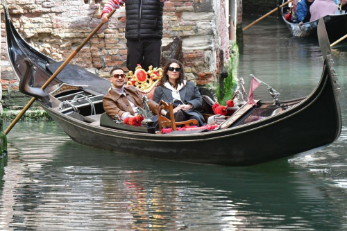 Hayley Atwell and Ned Wolfgang Kelly on Gondola Ride in Venice 6