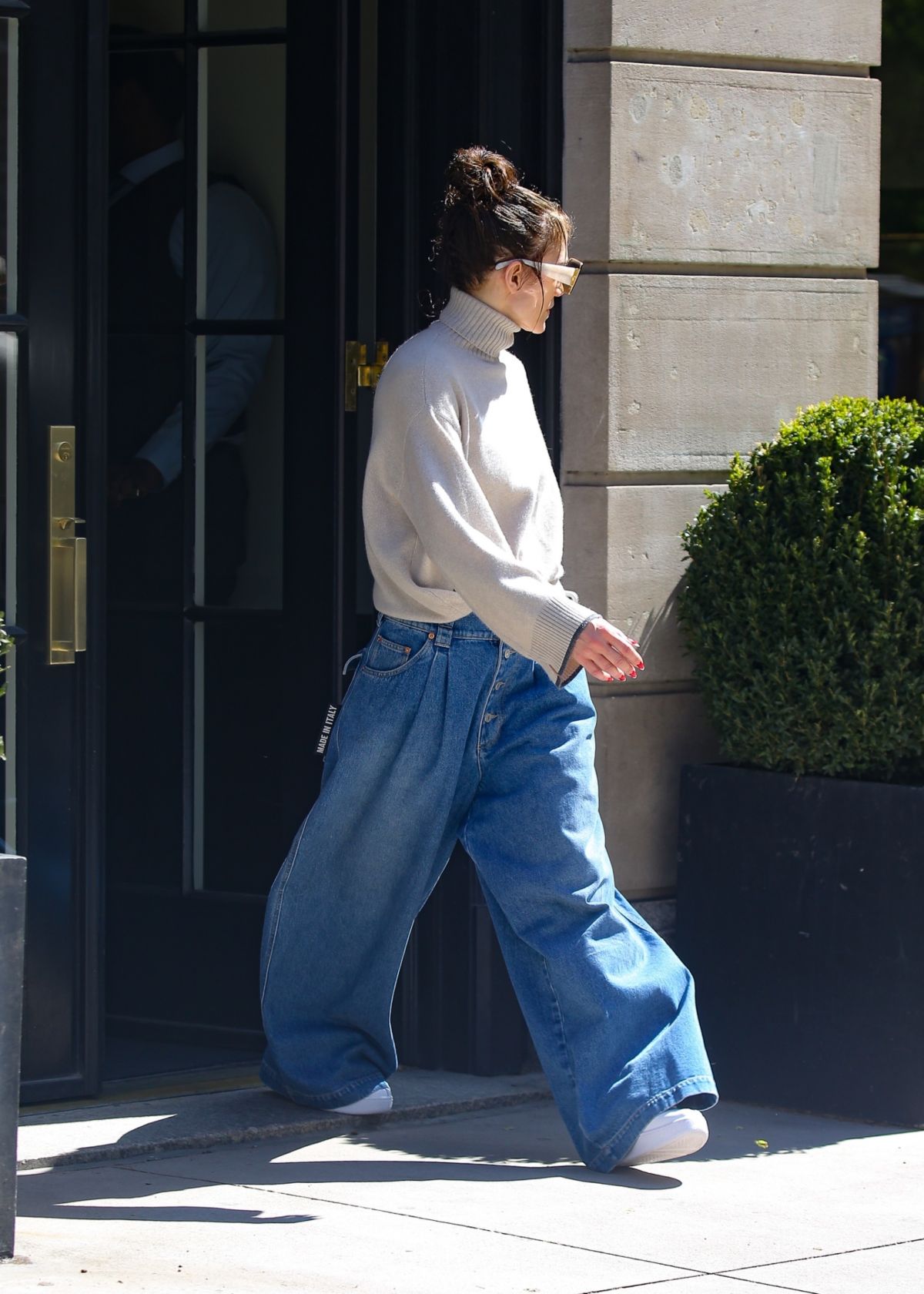 Jennifer Lopez Steps Out for Work in New York