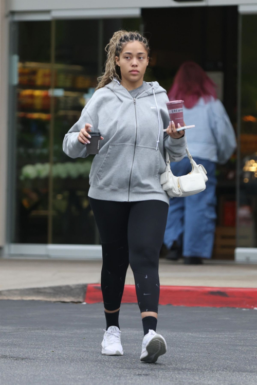 Jordyn Woods Visits Erewhon for a Smoothie in Calabasas 6