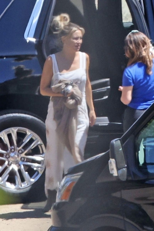 Kate Hudson on Set of Untitled Basketball Project in Los Angeles 2