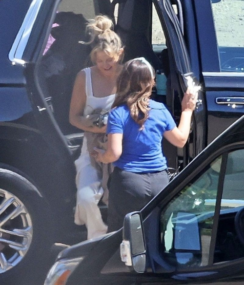 Kate Hudson on Set of Untitled Basketball Project in Los Angeles 3