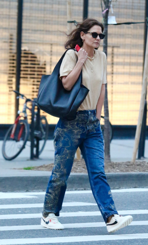 Katie Holmes Out and About in New York City 1