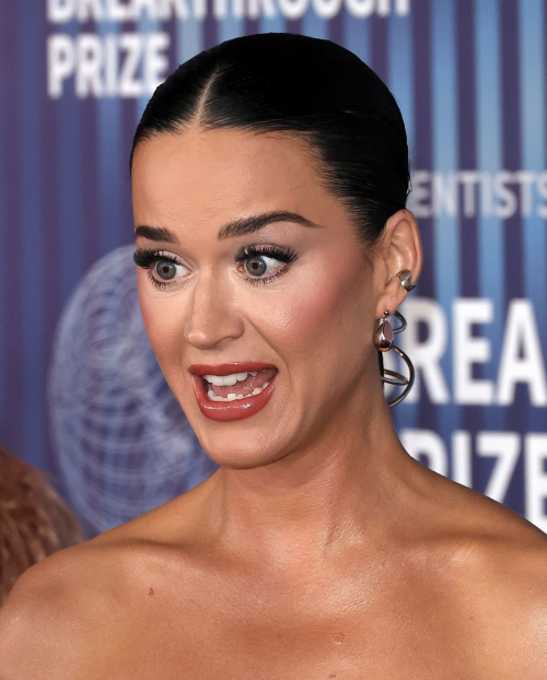 Katy Perry at Breakthrough Prize Ceremony in Los Angeles 3