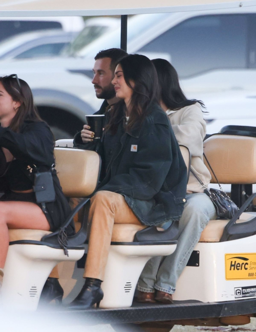 Kendall Jenner on a Golf Cart to Watch Morgan Wallen’s Stagecoach Set in Indio 2