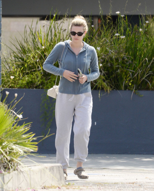 Lili Reinhart Leaving a Spa in Los Angeles 2