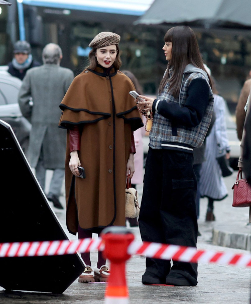 Lily Collins on the Set of Emily in Paris in Paris 8