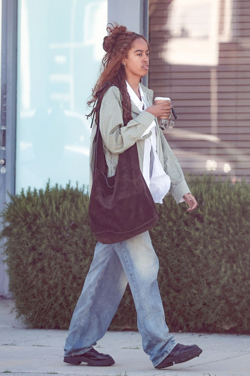 Malia Obama Out for Coffee Before Acting Class in Culver City 2