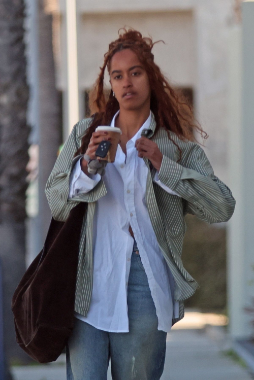 Malia Obama Out for Coffee Before Acting Class in Culver City 3