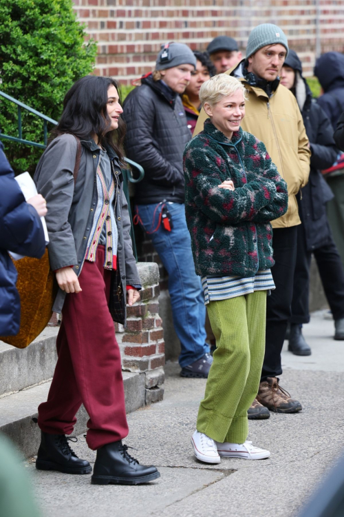 Michelle Williams and Jenny Slate On Set of Dying for Sex 1