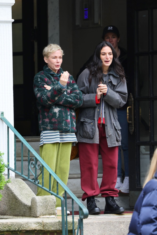 Michelle Williams and Jenny Slate On Set of Dying for Sex 4