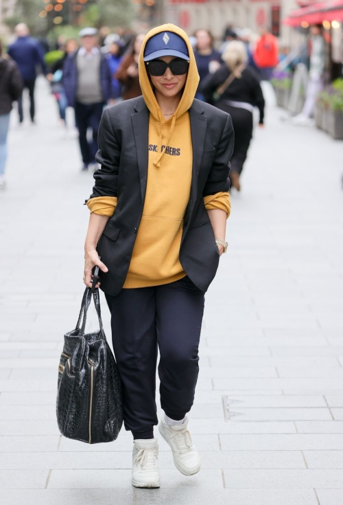 Myleene Klass Leaves Smooth Radio in London 3